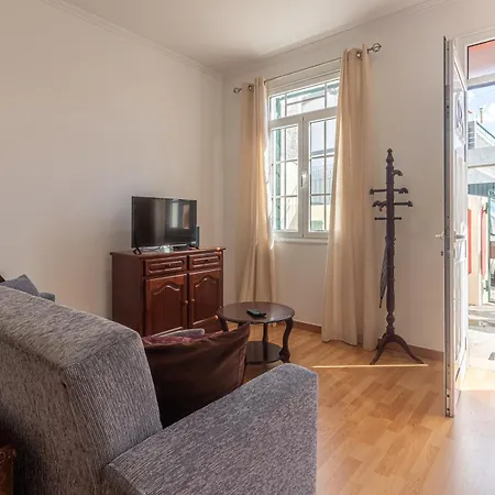 Bartolomeu Explorers * Φουνκάλ