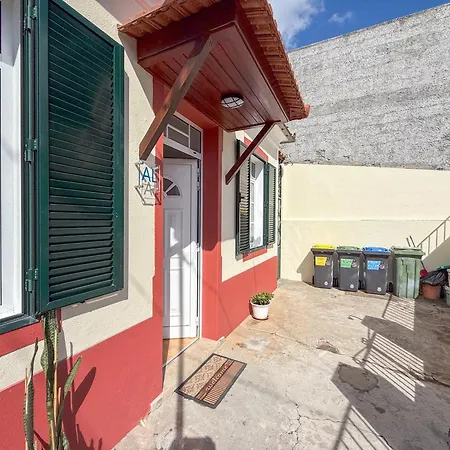 Bartolomeu Explorers *