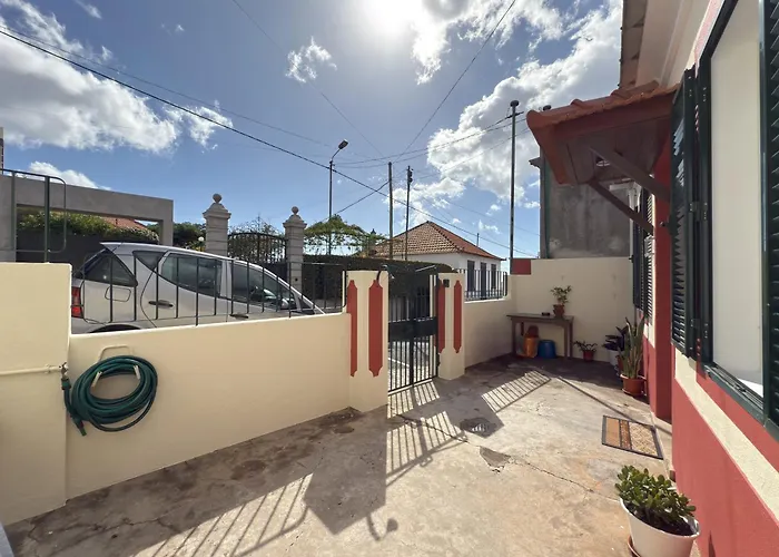 Dom wakacyjny Bartolomeu Explorers *